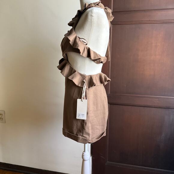 ROSEVELVET | Tan Linen Blend Ruffle Trim Halter Cutout Romper | Small BNWT - Picture 3 of 8